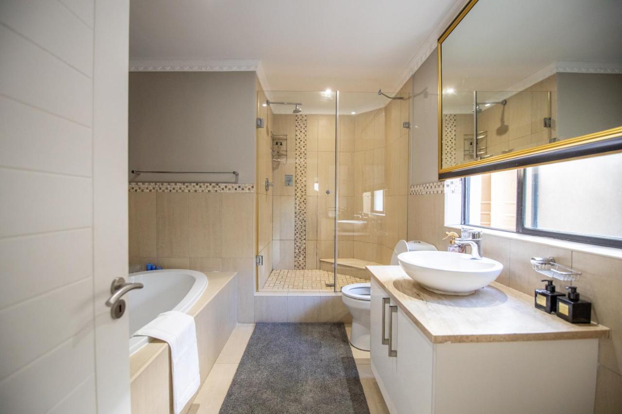 Oceana Palms Luxury Guest House Gordons Bay Ngoại thất bức ảnh